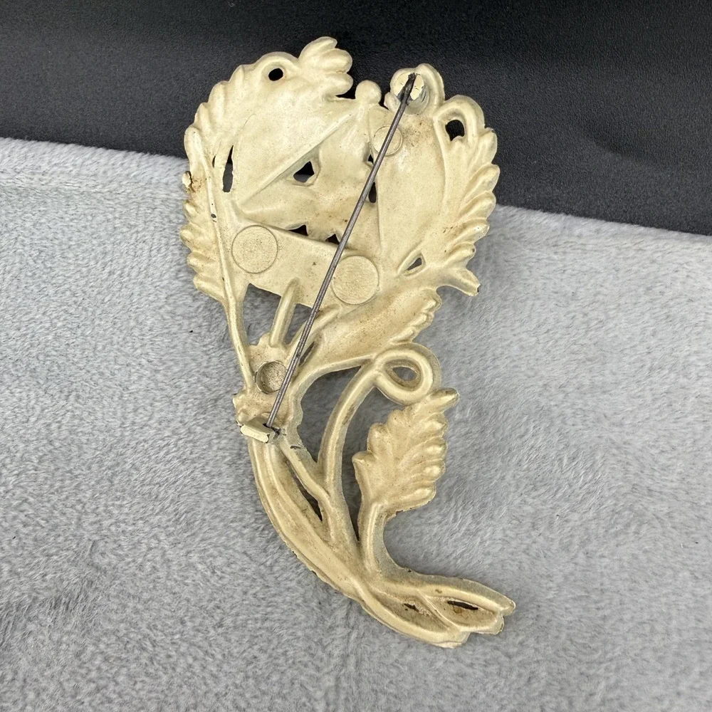 Vintage Flower Brooch Acrylic Red Yellow Early Plastic‎